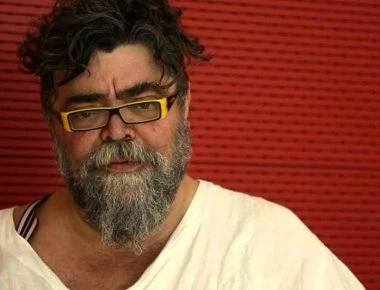 O Σταμάτης Κραουνάκης αποκαλύπτει πώς είναι οι σχέσεις του με τον Γ.Νταλάρα σήμερα μετά τη μήνυση